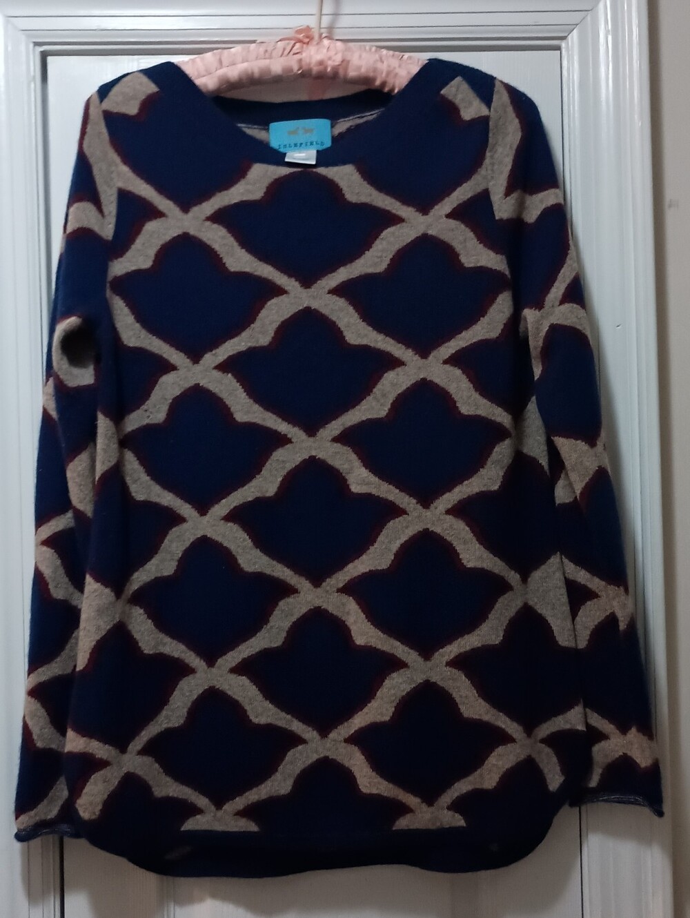 Islefield Blue and Cream Patterned Women's Sweater Cashmere Large